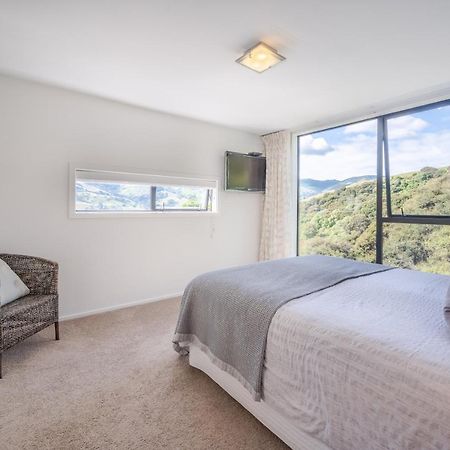 Million Dollar View - Takamatua Holiday Home Akaroa Buitenkant foto