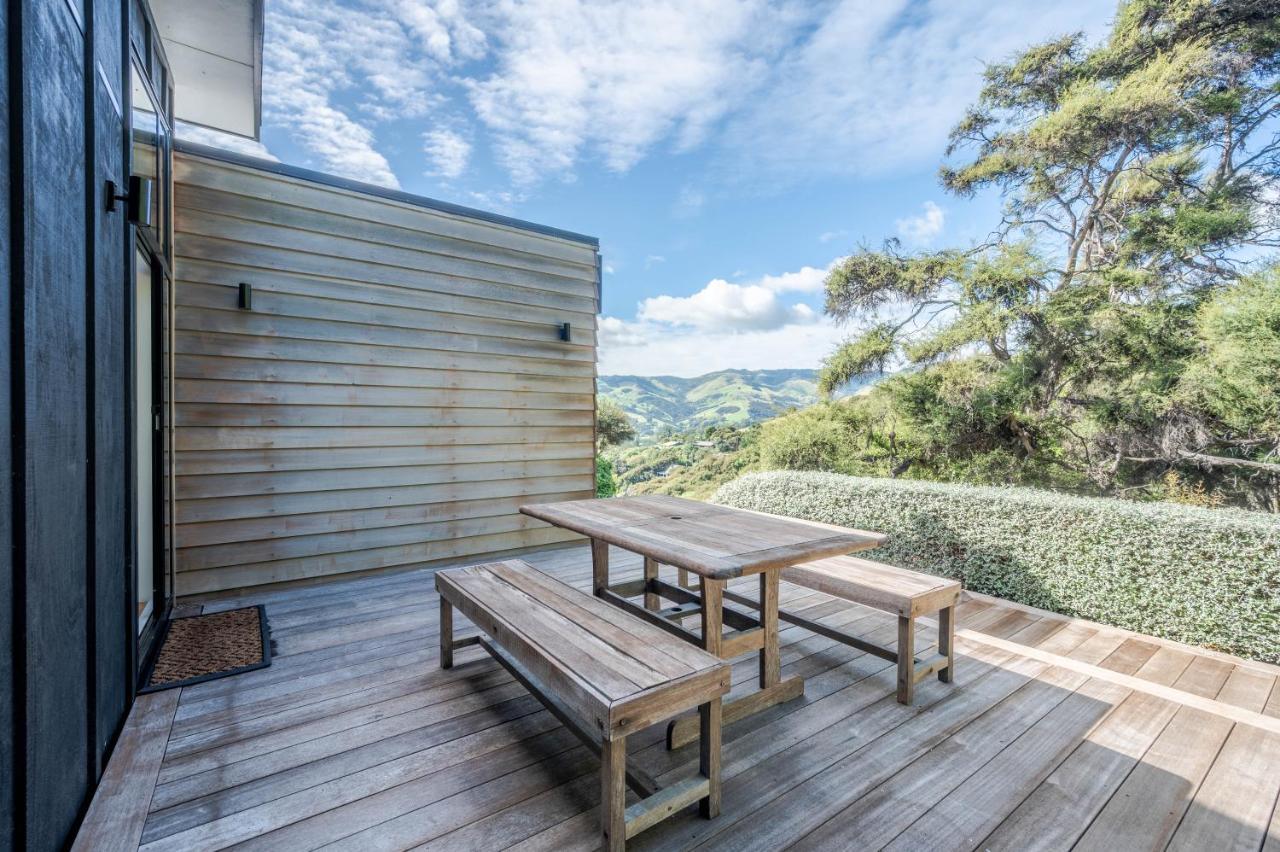 Million Dollar View - Takamatua Holiday Home Akaroa Buitenkant foto